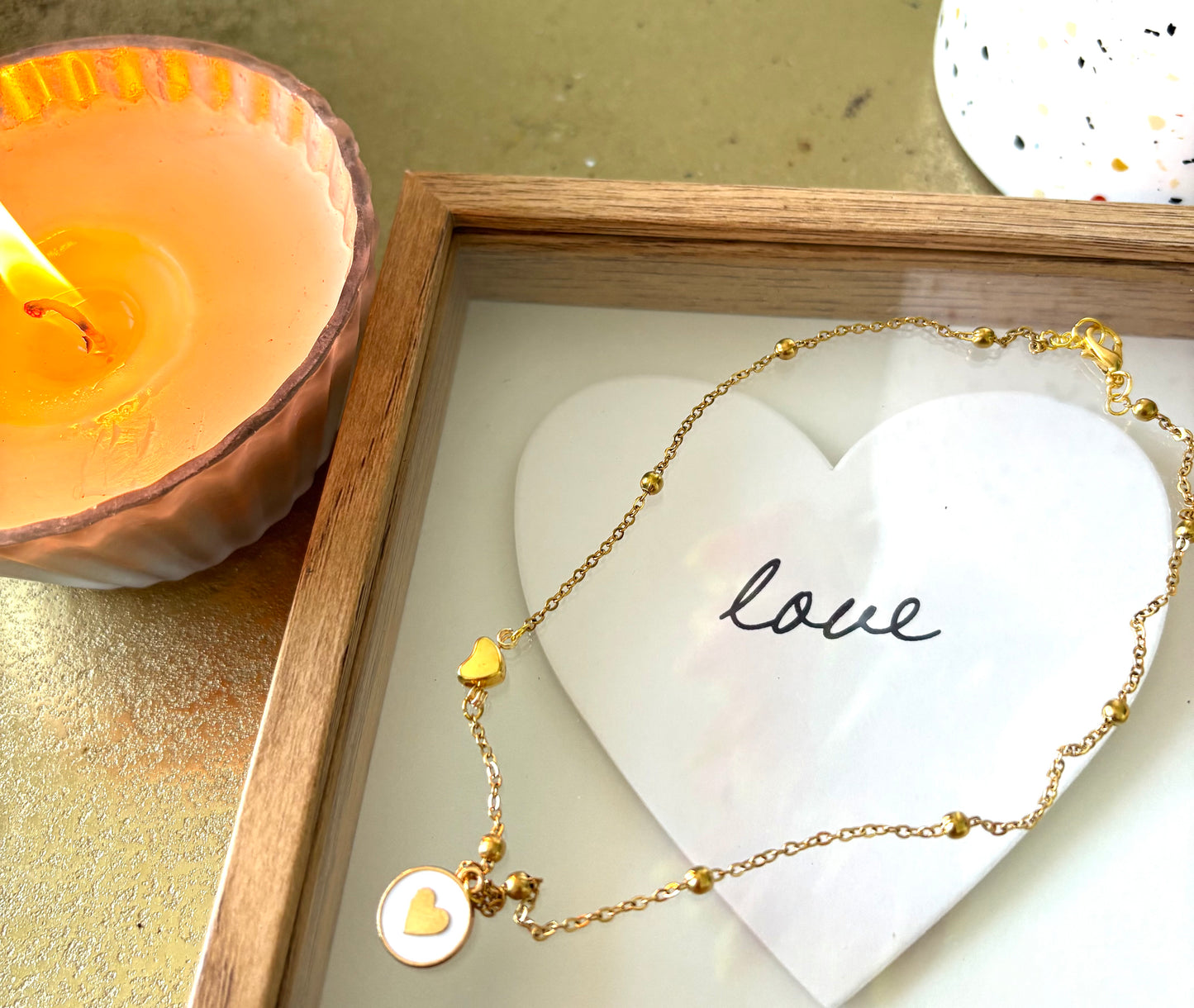 Collar de Cadena con Baño de Oro y Dije en Acero Inoxidable – Accesorios en tendencia - Collar de mujer