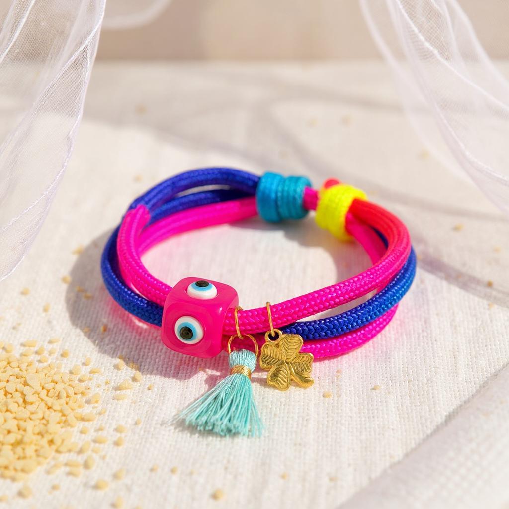 Pulsera Ajustable de Cordon Multicolor con Dije en Acero Inoxidable – Hecha a Mano para Mujer