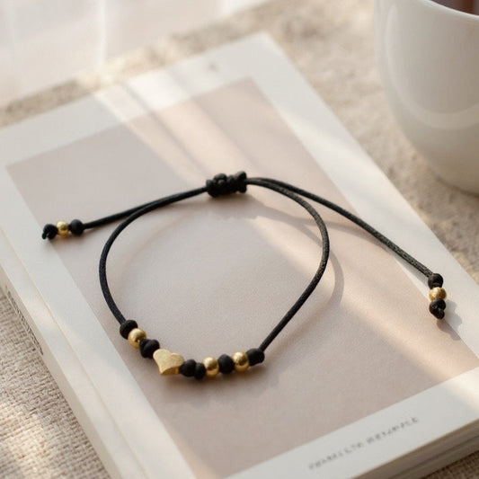 Pulsera Minimalista de Hilo Chino | Joyería Discreta de Acero Inoxidable | Pulsera Ajustable con Nudo Corredizo