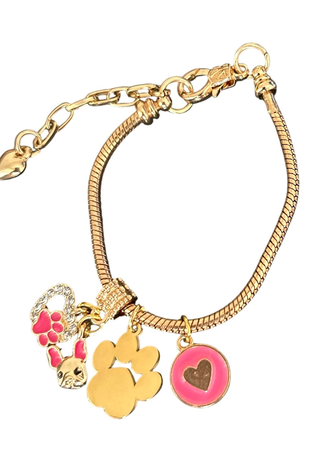 Pulsera de cordón de acero inoxidable bañada en oro con dijes colgantes y cierre extensible – Joyería elegante para mujer