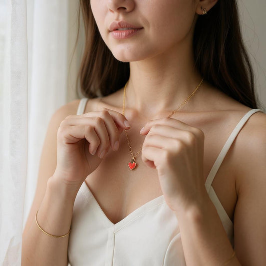 Juego de Collar de Cadena y Pulsera con Baño de Oro y Dije en Acero Inoxidable – Accesorios en tendencia - Collar de mujer